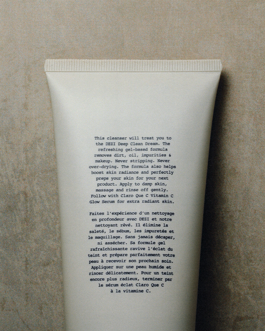 Close up image of the back of the tube. You can read the description and instructions.